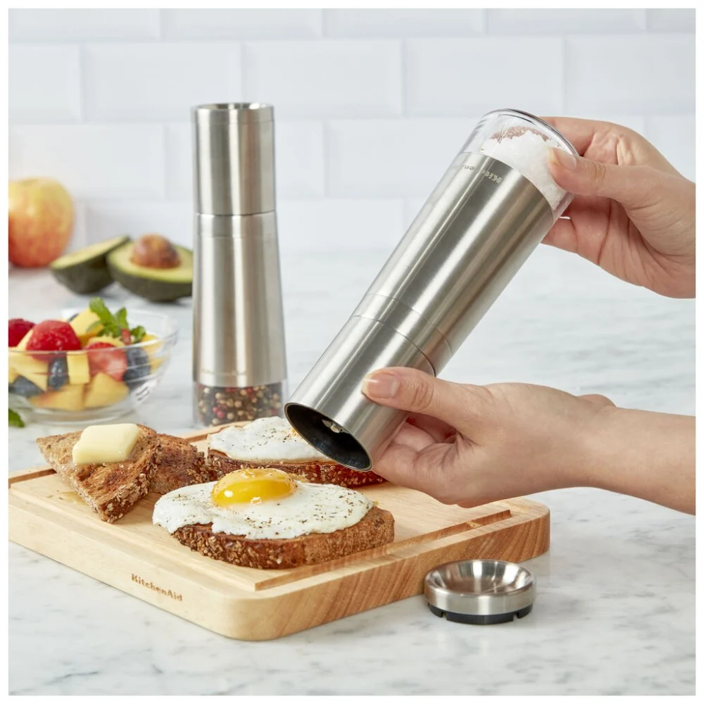 Млинок для спецій KitchenAid Universal, Набір 2 шт, 20,3 см, сріблястий (KOG988OSSSA) — фото 6