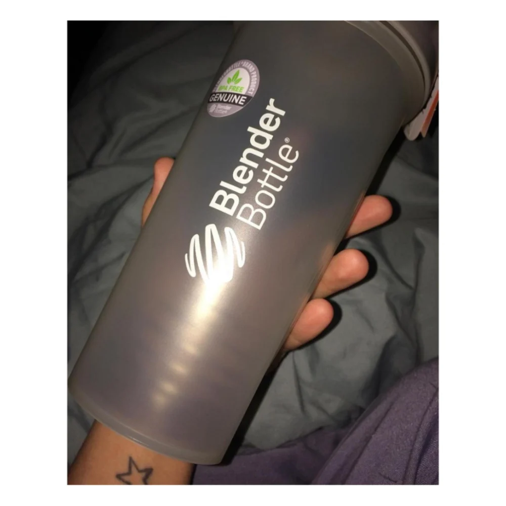 Шейкер спортивний BlenderBottle Pro45 1270ml Grey/White (Pro45_Grey/White) — фото 9