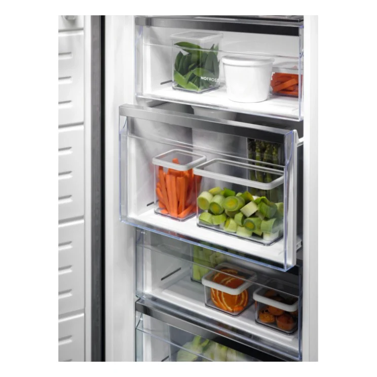 Морозильна камера Electrolux LUS7ME28X — фото 4