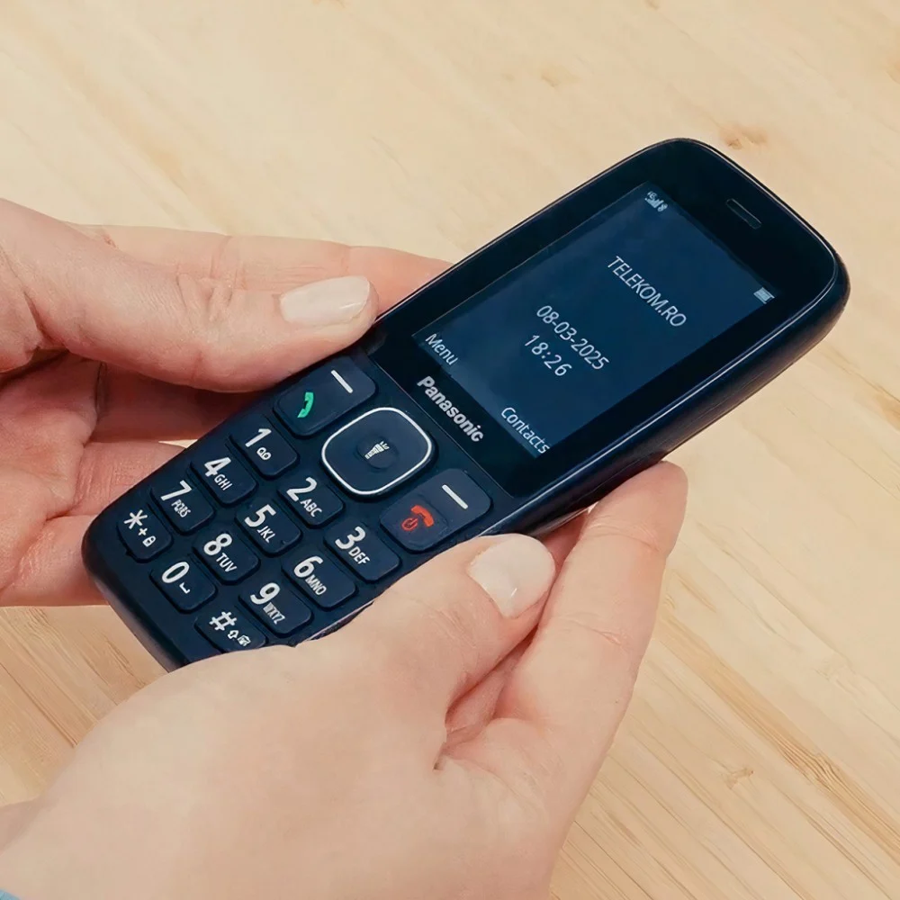 Мобільний телефон Panasonic KX-TF400 Black (KX-TF400EXB) — фото 4