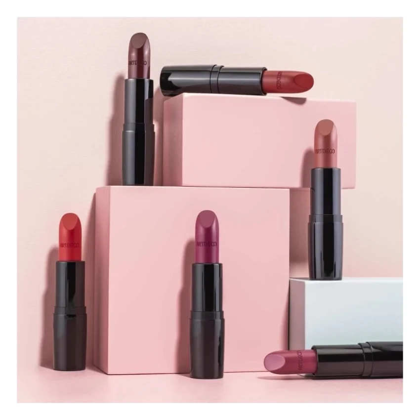 Помада для губ Artdeco Perfect Color Lipstick 892 - Traditional Rose (4052136158939) — фото 8