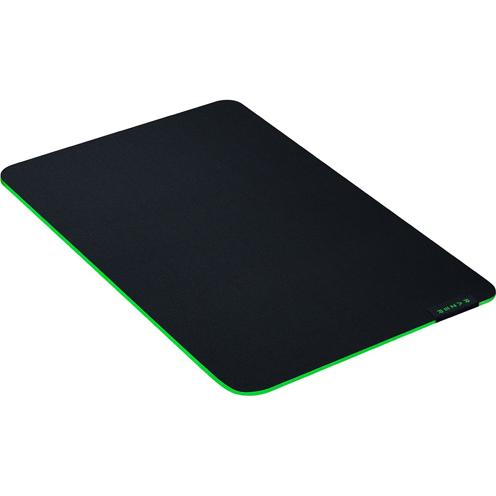 Килимок для мишки Razer Gigantus V2 Medium (RZ02-03330200-R3M1) — фото 3