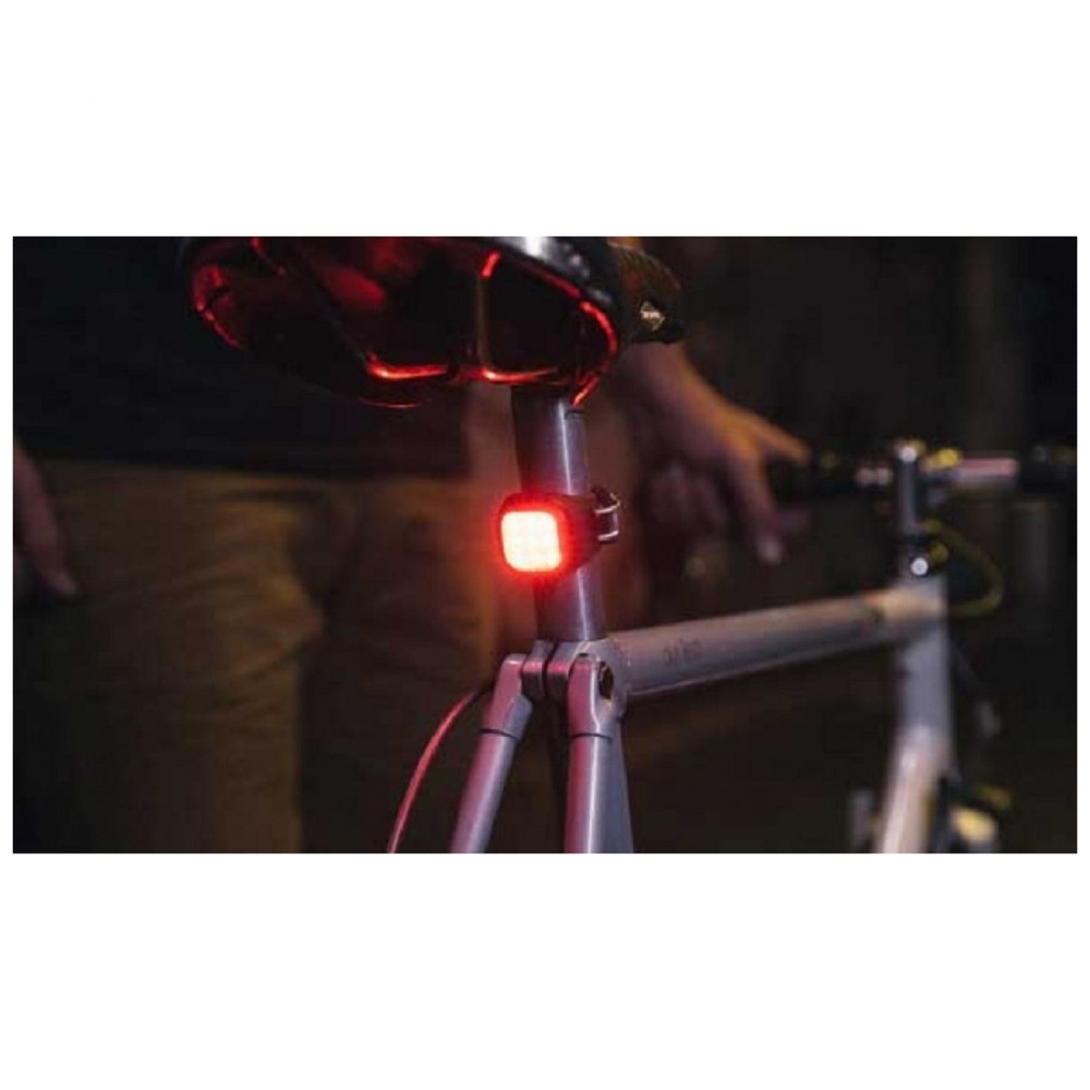 Задня велофара Knog Blinder Mini Skull Rear 30 Lumens Black (12985) — фото 5